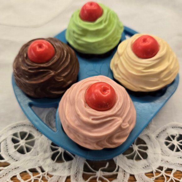 SOLD MORE Collectible Vintage 1987 Fisher Price Collectible Baking Cooking SetS - Picture 5 of 7